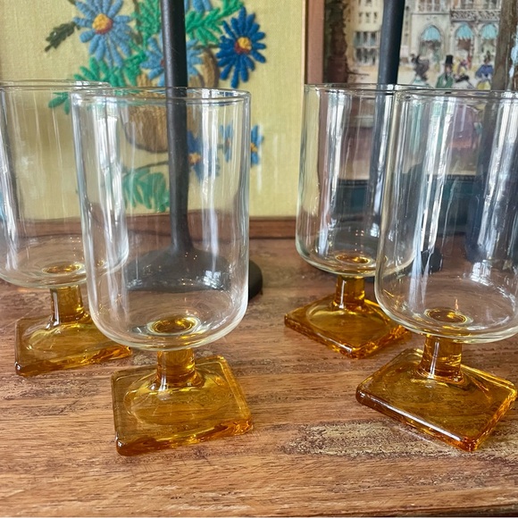 Vintage Federal Glass Nordic Topaz Yellow Footed Beverage Glasses - Picture 2 of 3